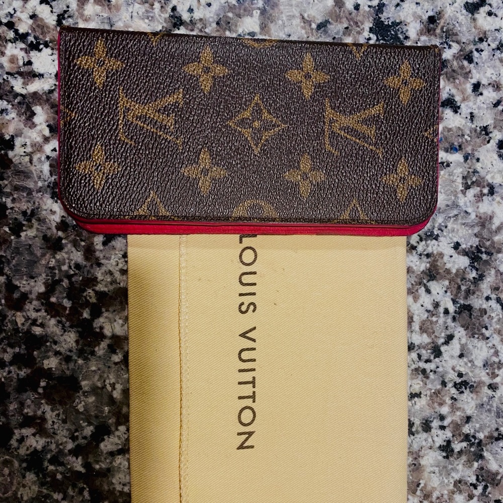 Authentic Louis Vuitton IPhone X portfolio
